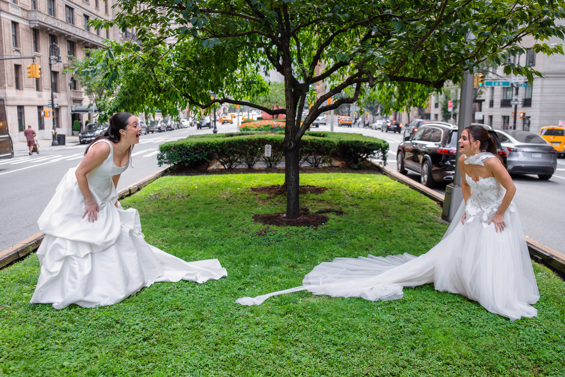 Sydney and Delilah seeing each other for the first time in a small Manhattan park